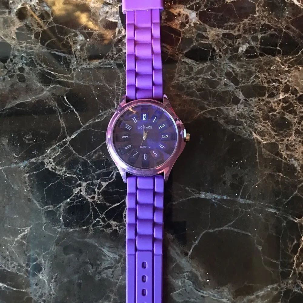PURPLE RUBBERY Fun Watch! - Picture 4 of 14